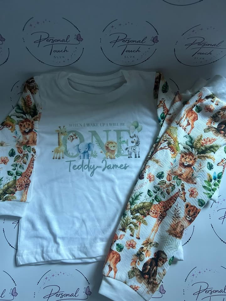 Polyester pjs